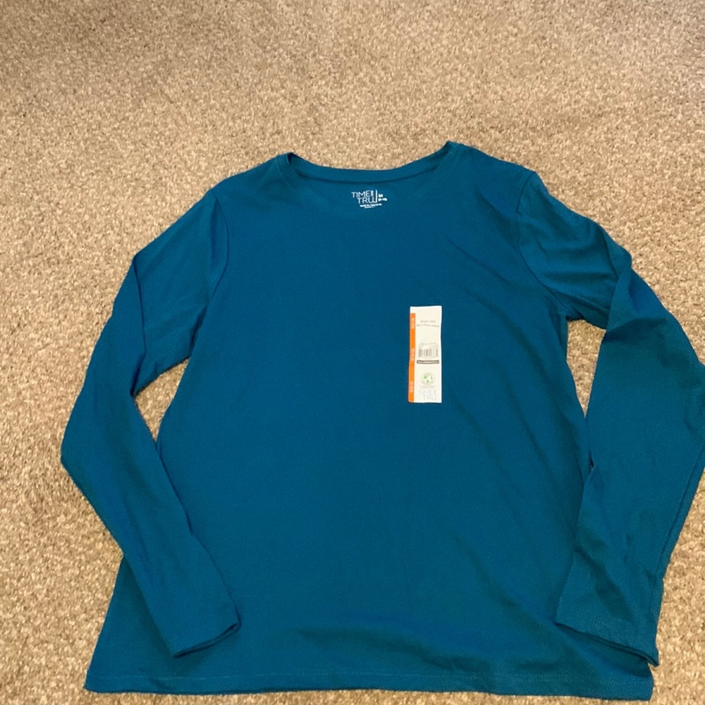 Time and Tru long sleeve teal tee